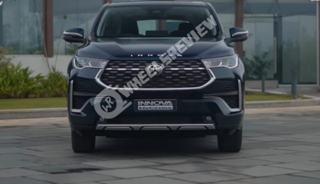 Toyota Innova hycross 2023